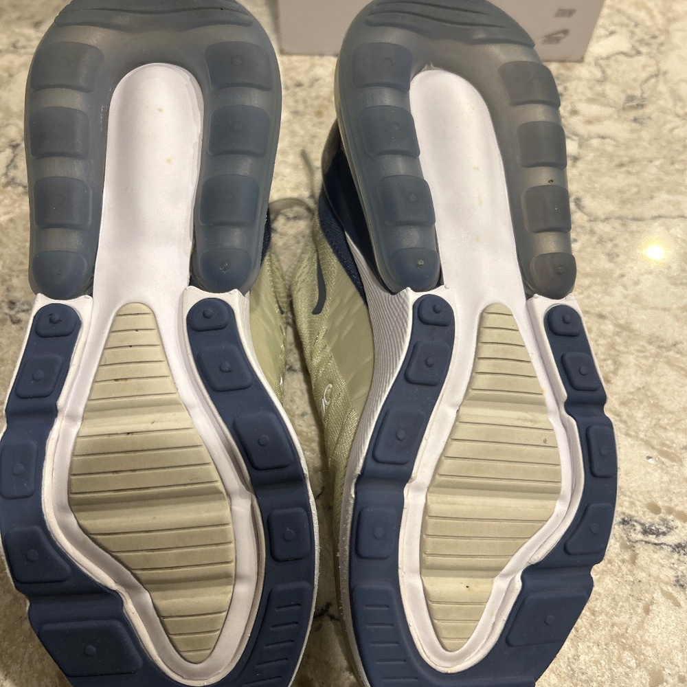 Nike Women’s Air Max 270